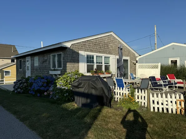 49 Shore Rd, Narragansett, RI 02882