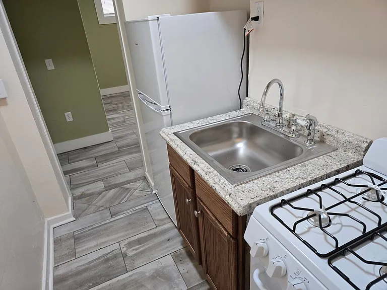 922 Fulton St — Photo 21
