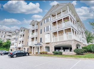 1622 Suncrest Vlg, Morgantown, WV 26505