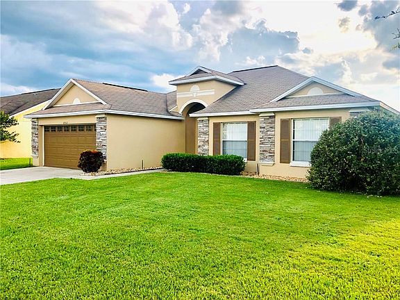 4th image of 8352 Greystone Dr