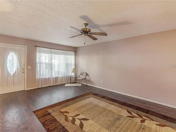 2nd image of 2449 Columbia Dr APT 15