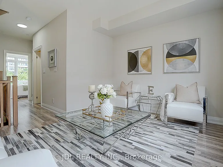 370 Red Maple Rd #D-119 — Photo 24
