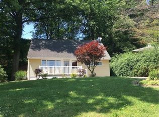 303 Lanewood Dr, New Castle, PA 16105