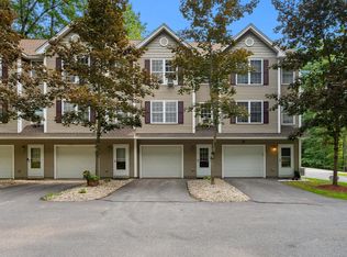 2 Hidden Path Ln, Rochester, NH 03839