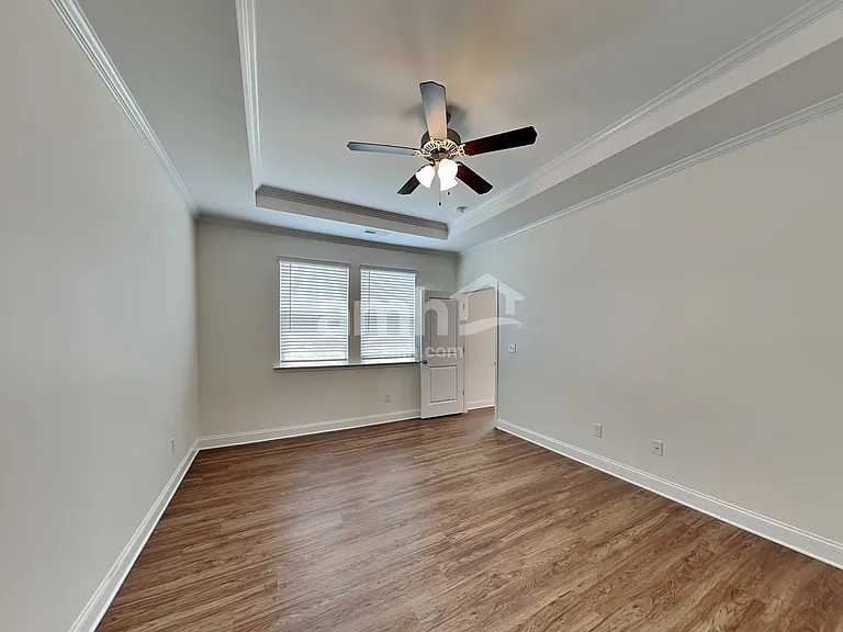 4911 Trayton Ave — Photo 8