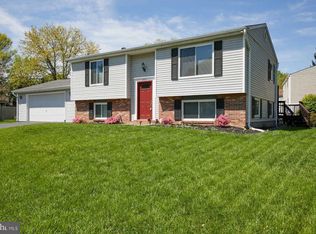 405 Cherry Ln NE, Leesburg, VA 20176