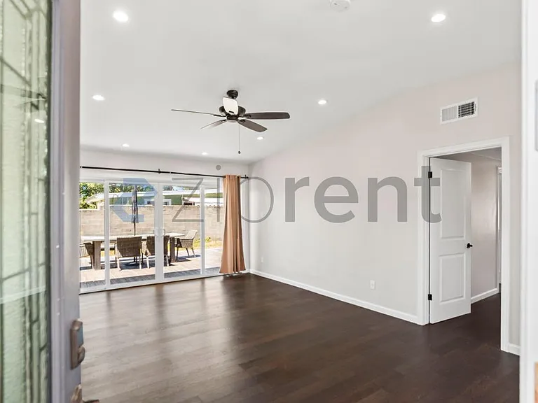 2601 Fordham St — Photo 5