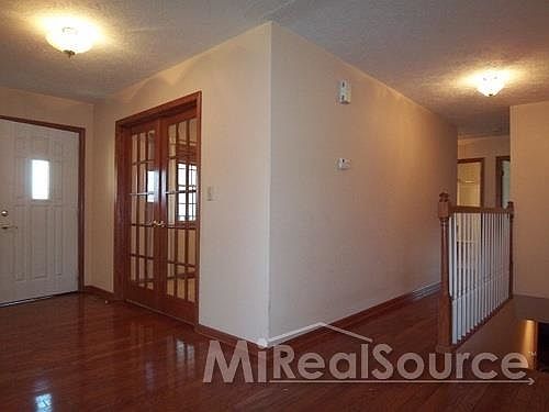 2nd image of 630 Elizabeth Dr