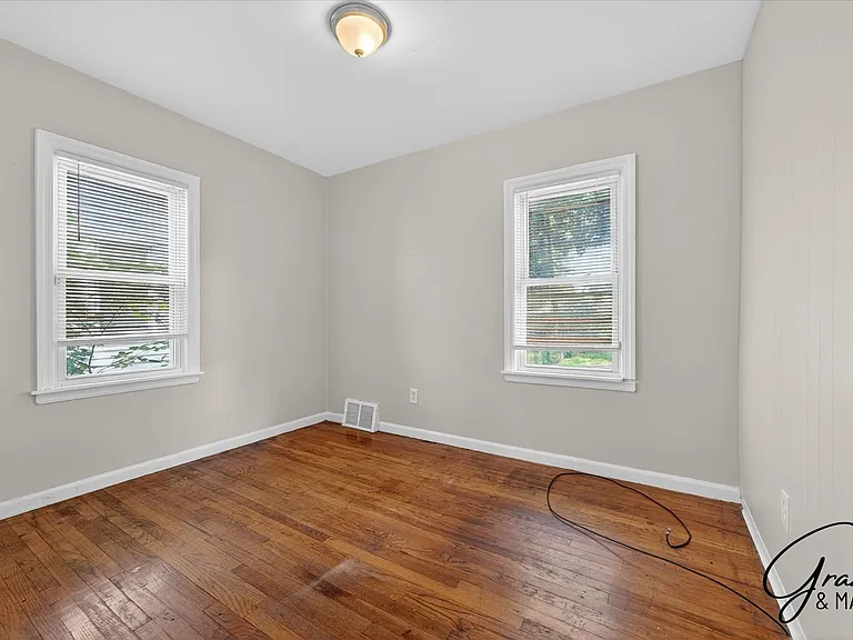 7466 W Pkwy — Photo 14