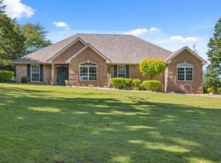 61 Bluff Rd, Hardy, AR 72542