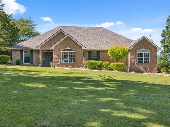 61 Bluff Rd, Hardy, AR 72542