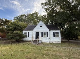 913 McArthur St, Manchester, TN 37355