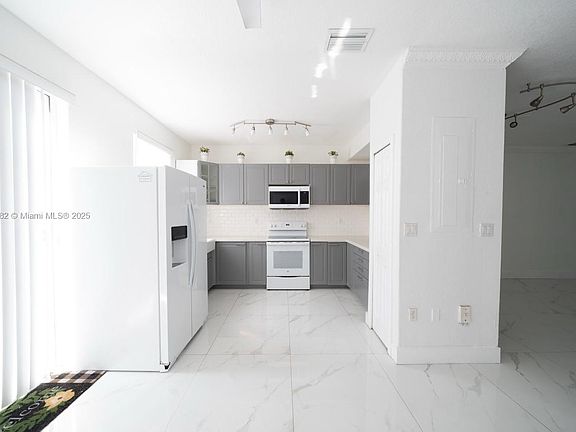 4th image of 5630 NW 107th Ave APT 1611