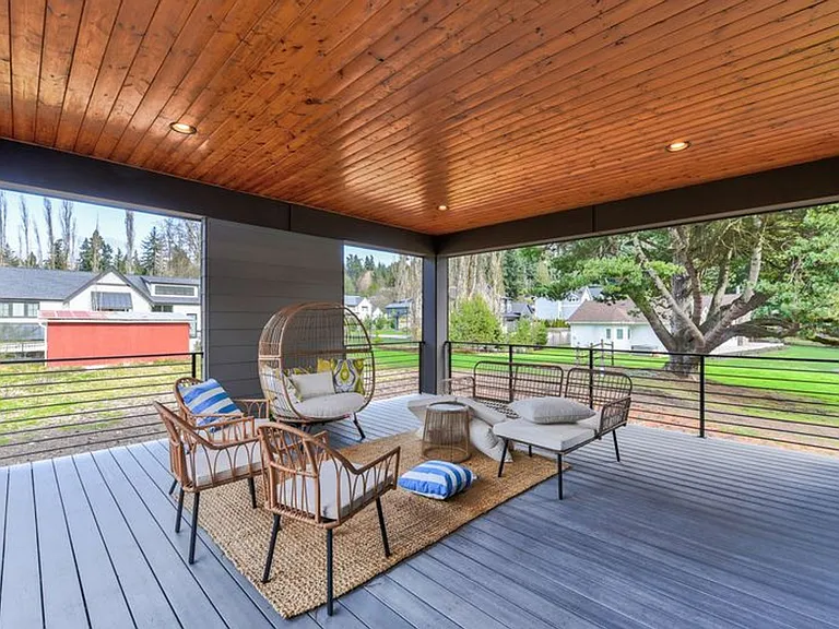 3204 116th Ave NE — Photo 32