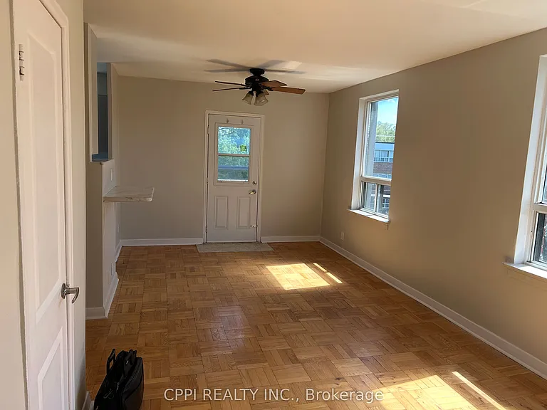 6 Hill Heights Rd #302 — Photo 7