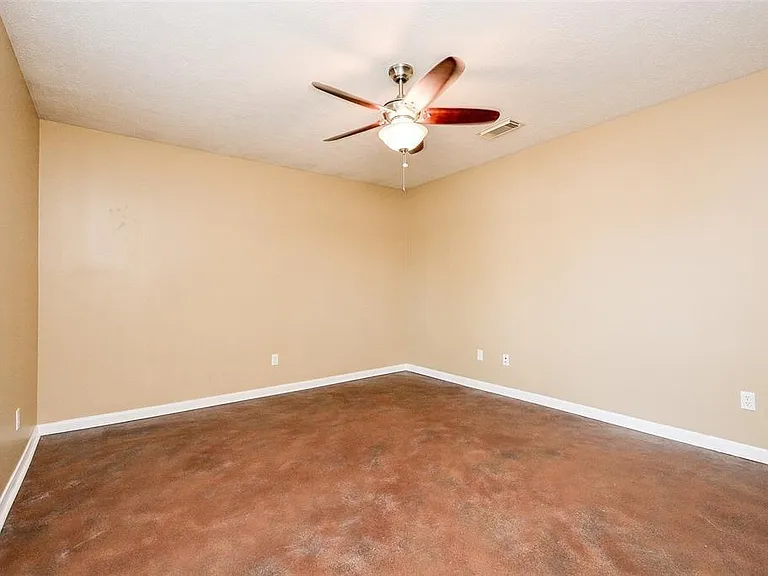22823 Williamschase Dr — Photo 14