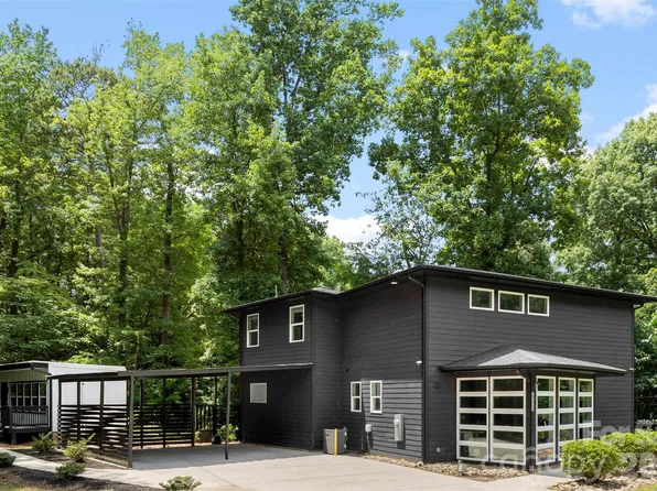 7117 W Sugar Creek Rd, Charlotte, NC 28269