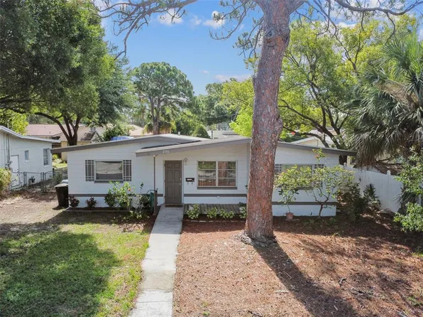 236 NW Madison Cir N, Saint Petersburg, FL 33702