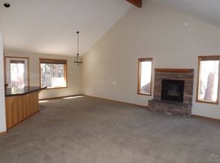 61281 Columbine Ln, Bend, OR 97702