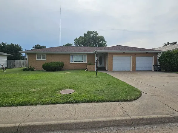 213 N Waumbaugh St, Bazine, KS 67516