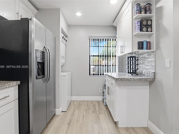 3rd image of 2882 Coral Springs Dr