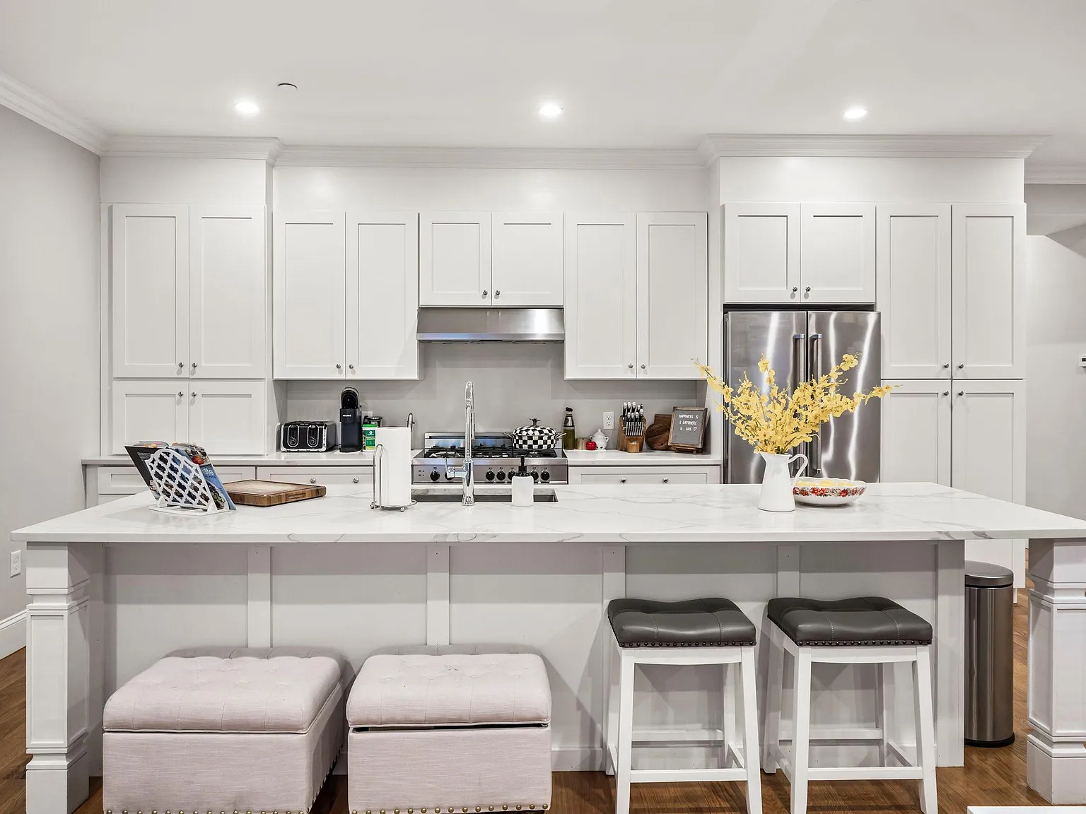 3 bed, 1487 sqft, $5,899 — Photo 1
