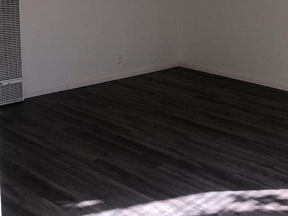 3rd image of 14521 Clark St APT 09