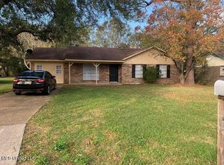 2909 Brazil St, Pascagoula, MS 39581
