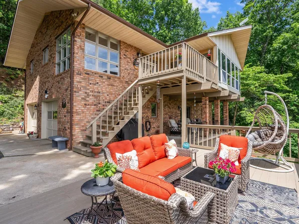 60 Little Creek Dr, Canton, NC 28716