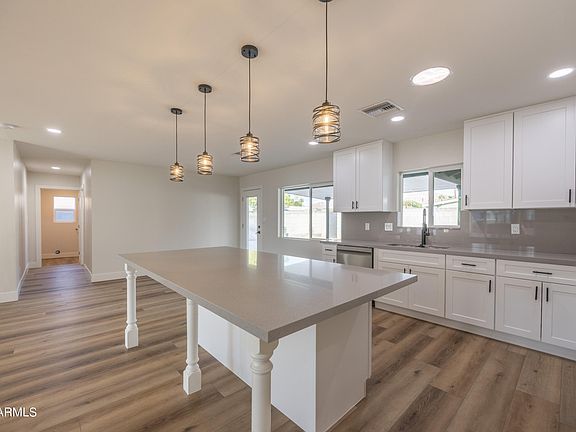 5th image of 6366 E WELDON Avenue