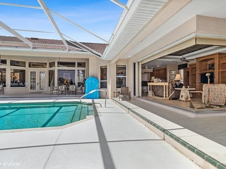 1524 Columbian Dr — Photo 15