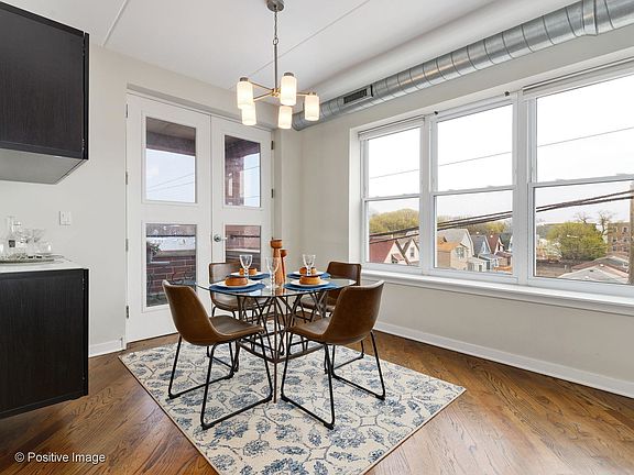 5th image of 3611 W Montrose Ave Unit 305