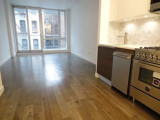 Rented by ER (DO NOT USE) | media 44