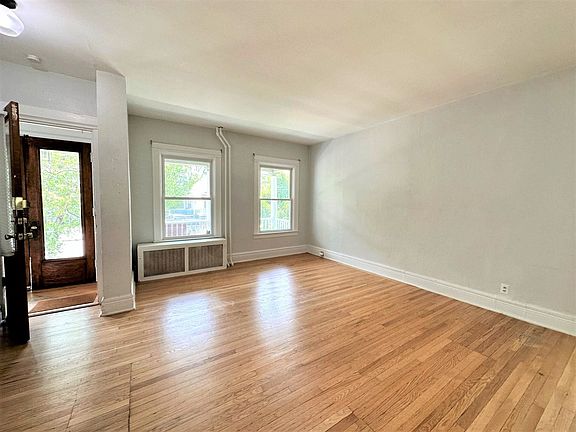 4th image of 236 Harrison Ave APT 1