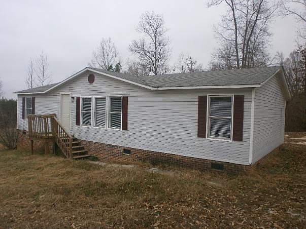1st image of 120 Lonely Woods Ln