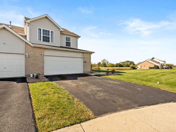 5337 Crosswind Dr, Richton Park, IL 60471