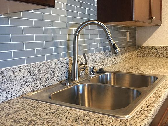 5th image of 4580 Illinois St APT 04