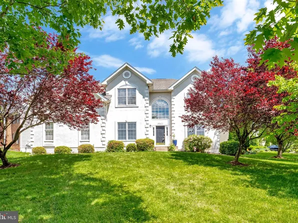 20638 Piney Branch Way, Sterling, VA 20165