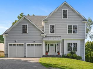 248 Mayweed Rd, Fairfield, CT 06824