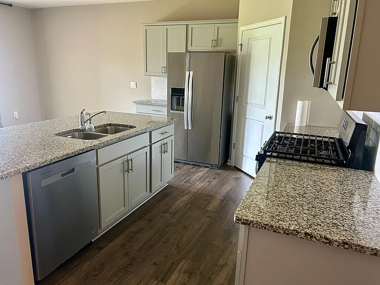 1438 Renoir Ct — Photo 4