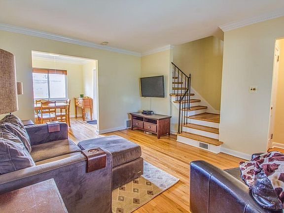 Living room/Dining room