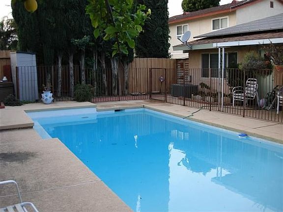 3rd image of 19922 Cantara St