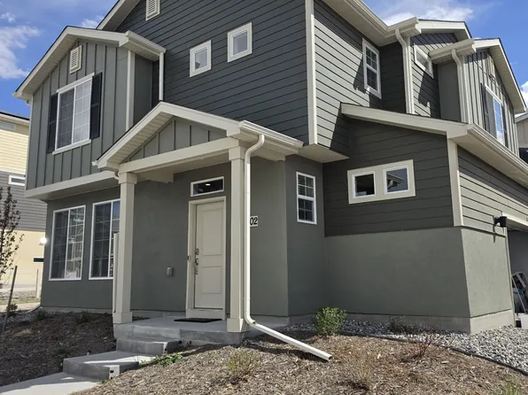21902 E 38th Pl, Aurora, CO 80019
