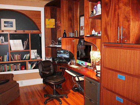 Office (solid mahogany shelving)