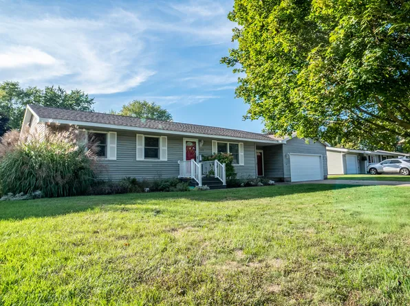 1410 Greenwich St, Manistee, MI 49660