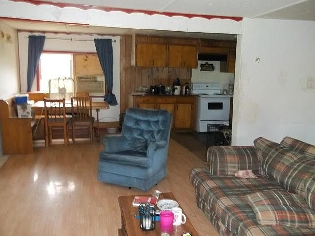 2nd image of 12720 SE Bigham Rd