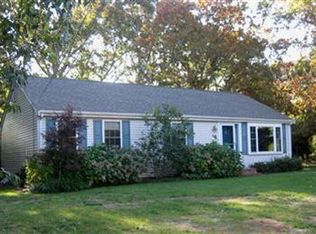 7 Flintlock Ln, Sagamore Beach, MA 02562