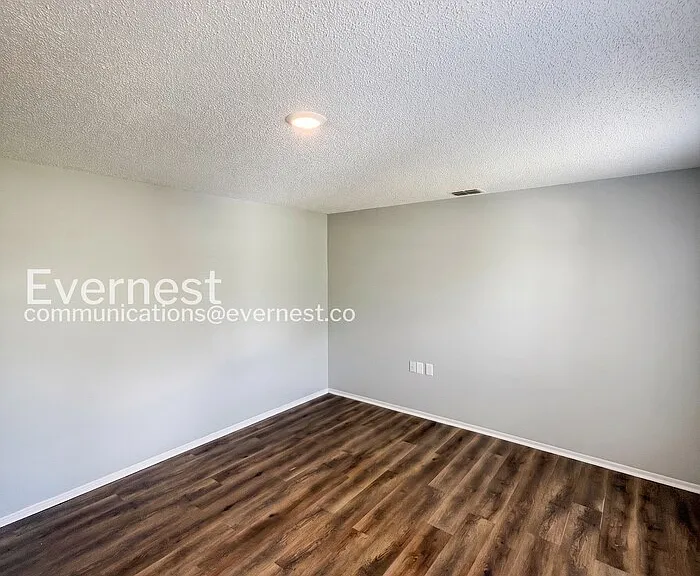 10485 Lightwood St — Photo 11