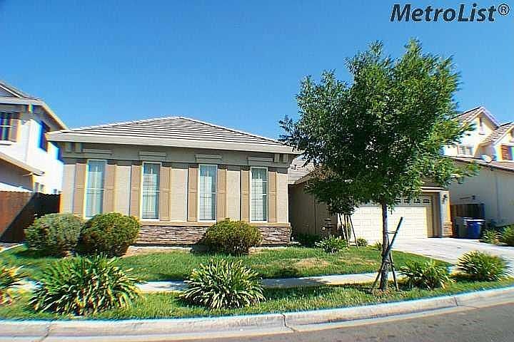 1st image of 3655 Valley Oak Dr