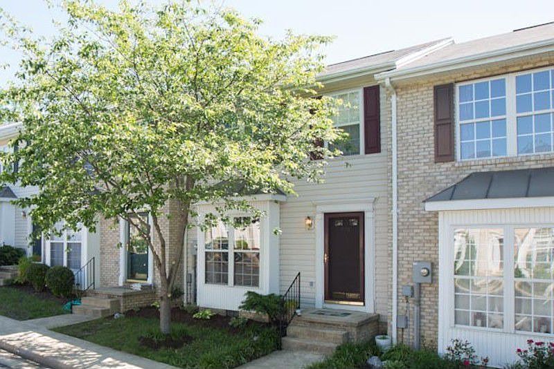 1st image of 591 Stonewall Dr